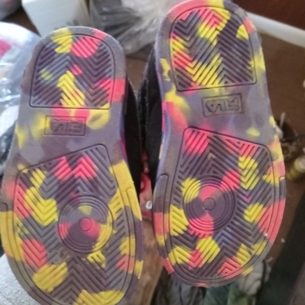 FILA Neon & Black Hi-top Lace Sneakers - Picture 6 of 6